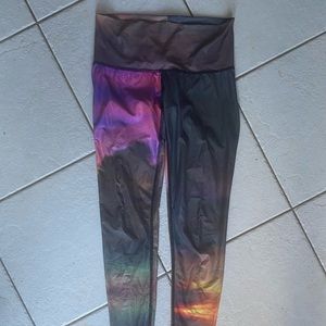Teeki eco friendly sunset leggings